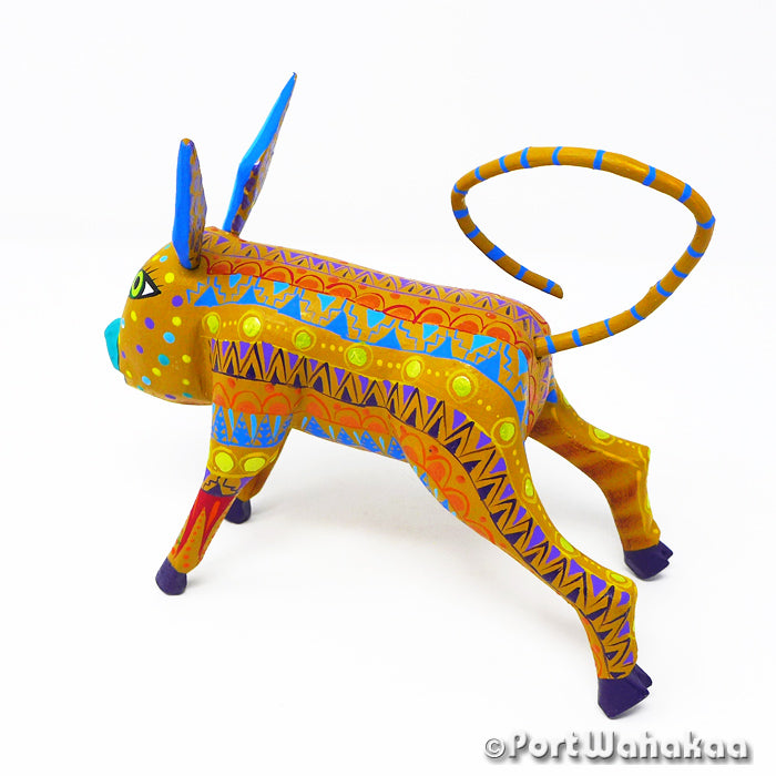 Playing Pig Copal Wood Oaxacan Alebrije Carvings for Sale Texas Artist - Zeny Fuentes Carving Medium Large, Frog, Rana, San Pedro Cajonos, Sapo, Toad