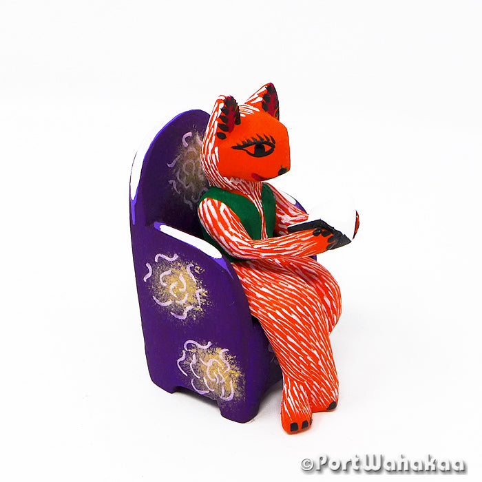 Guava Cat Oaxacan Wood Carvings for Sale Austin Texas Artist - Martin Xuana Carving Small, San Martin Tilcajete