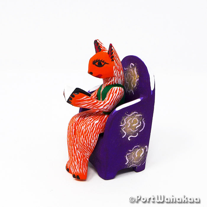 Guava Cat Oaxacan Wood Carvings for Sale Austin Texas Artist - Martin Xuana Carving Small, San Martin Tilcajete