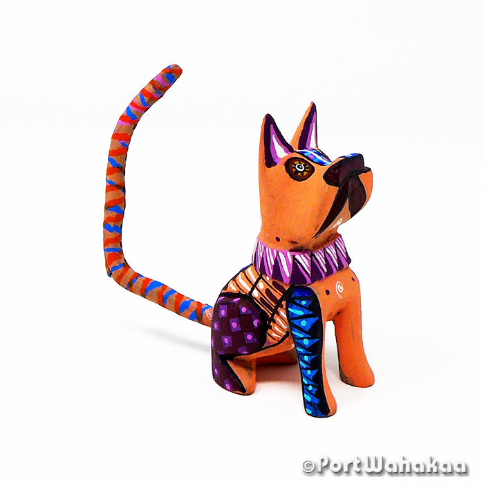 Zaachila Cat Copal Alebrije Oaxacan Wood Carvings for Sale Texas Artist - Silvia Xuana Carving Miniature, Cat, Gato, San Martin Tilcajete