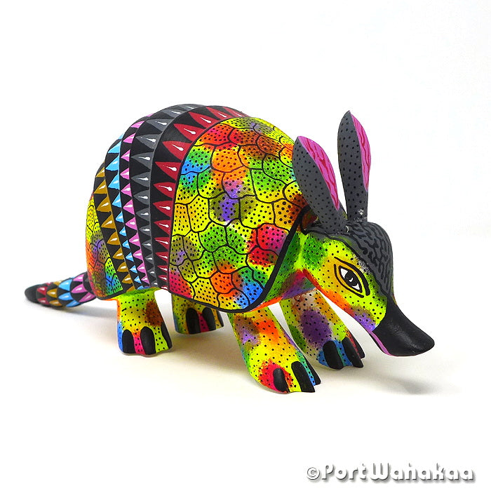 Armadillo Ocote Alebrije Oaxacan Animals for Sale Austin Port Wahakaa Artist - Raul and Viviana Blas Armadillo, Carving Medium, San Pedro Cajonos