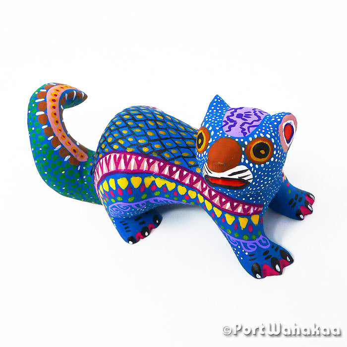 Sea Blue Weasel Oaxaca Mexico Alebrijes Wood Carvings for Sale Artist - Margarito Rodriguez Arrazola, Carving Small, Nutria, Otter, weasel